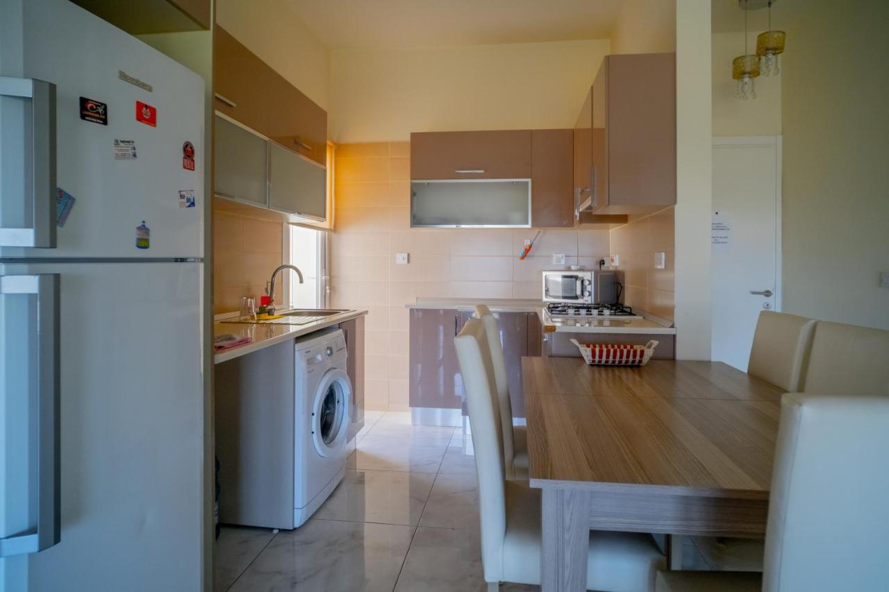 Spacious Two-Bedroom Apartment In Amazing Residence Escape Homes Kerýnia Eksteriør bilde