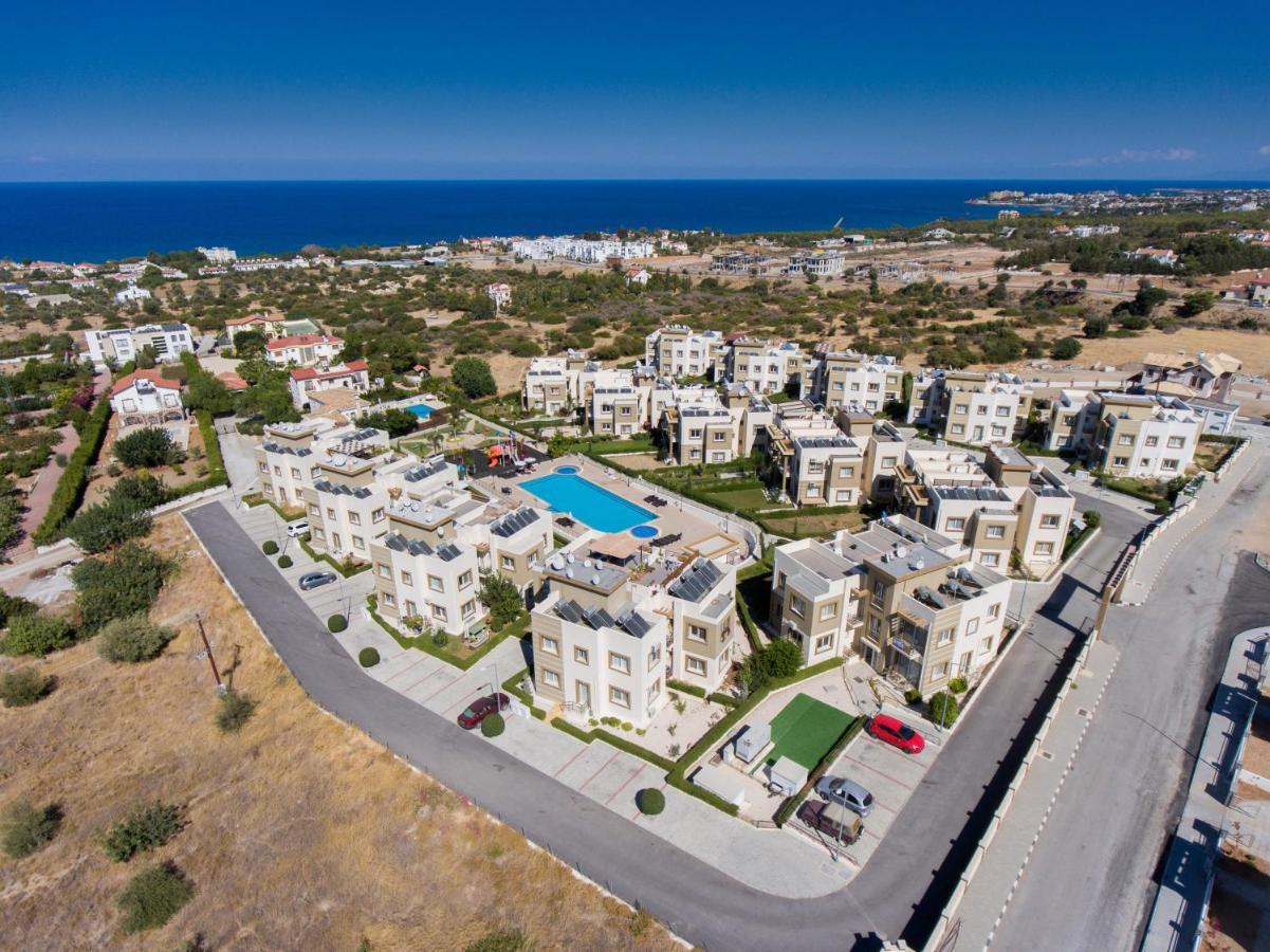 Spacious Two-Bedroom Apartment In Amazing Residence Escape Homes Kerýnia Eksteriør bilde