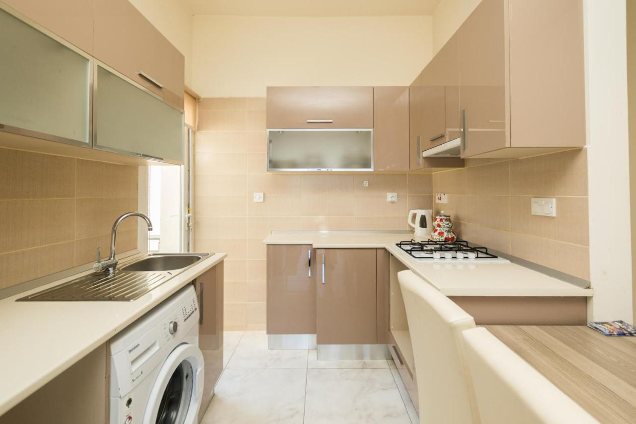 Spacious Two-Bedroom Apartment In Amazing Residence Escape Homes Kerýnia Eksteriør bilde