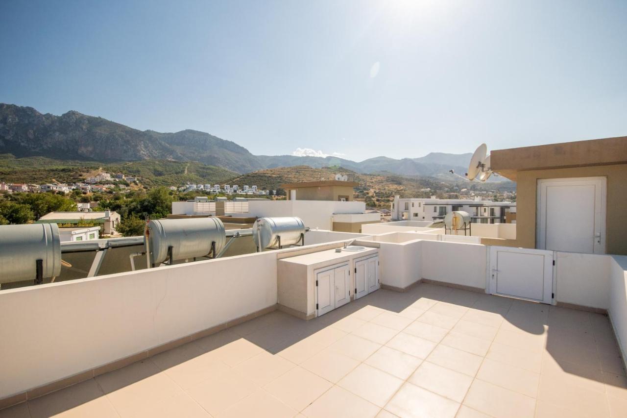 Spacious Two-Bedroom Apartment In Amazing Residence Escape Homes Kerýnia Eksteriør bilde