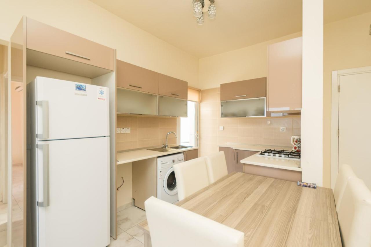 Spacious Two-Bedroom Apartment In Amazing Residence Escape Homes Kerýnia Eksteriør bilde