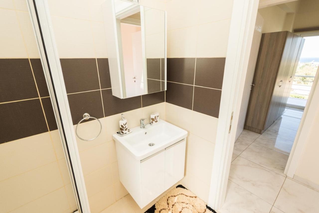 Spacious Two-Bedroom Apartment In Amazing Residence Escape Homes Kerýnia Eksteriør bilde